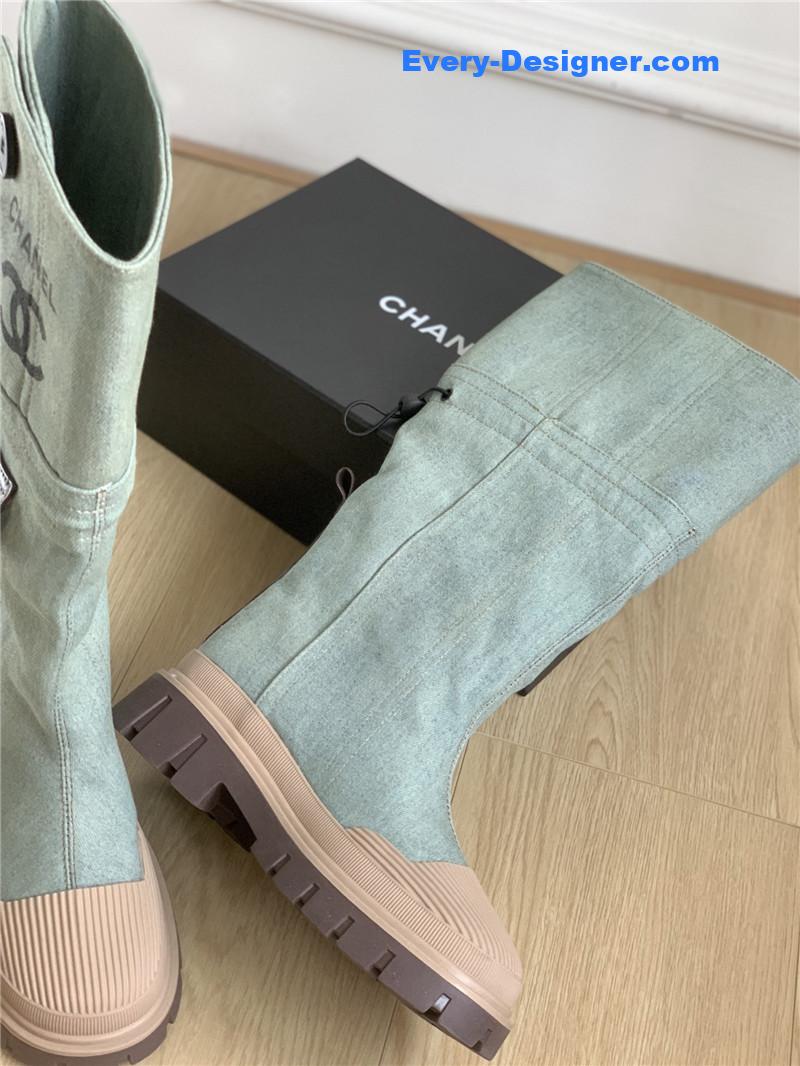 CC hidden canvas boots