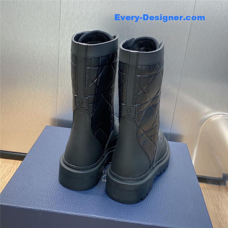 D10r women’s velcro motorcycle short boots