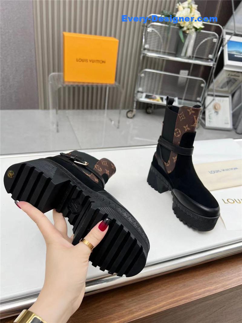 l0vis Vvtt0n lv new runway style women’s boots