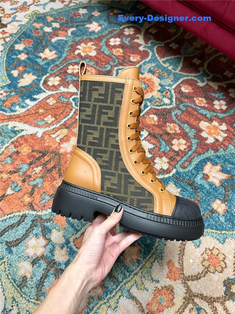 F**di new presbyopia lace-up martin boots