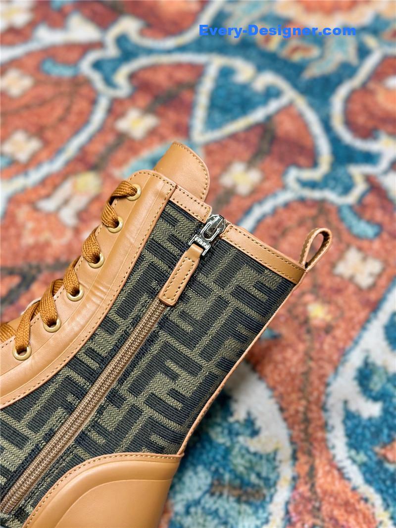 F**di new presbyopia lace-up martin boots