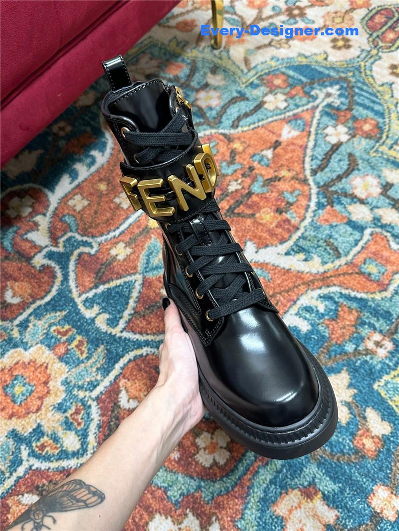 F**di new presbyopia lace-up martin boots