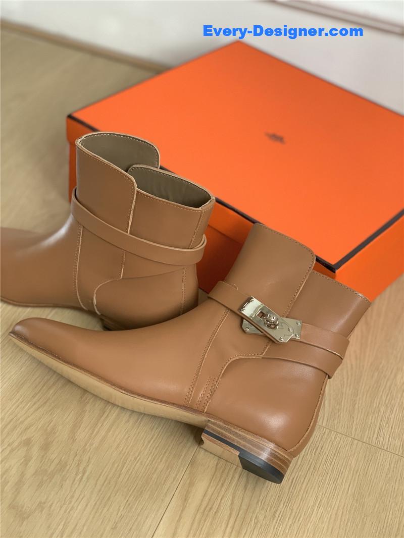 H**me5 classic kelly buckle boots