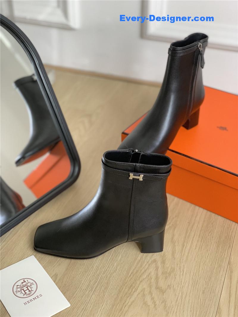 H**me5 calfskin hommage ankle boots