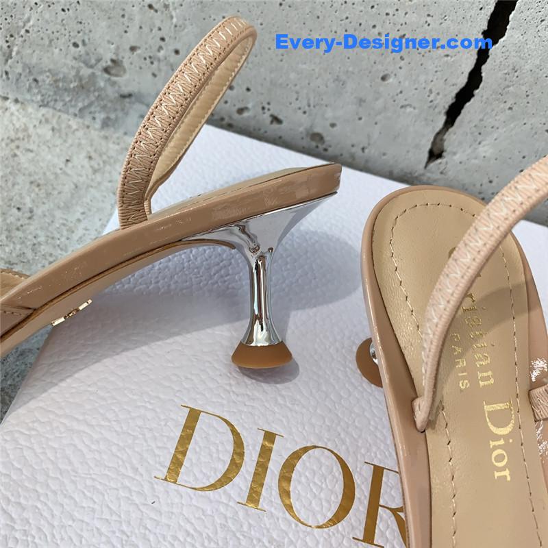 D10r new early autumn sandals