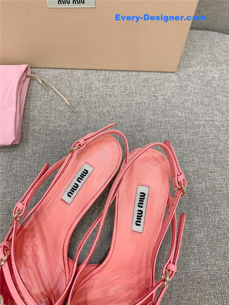 miumiu catwalk style pointed toe kitten heels