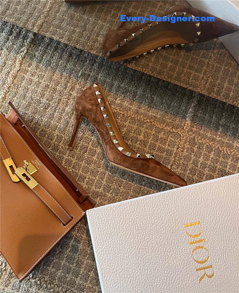 Va1e*ntin0 autumn and winter rivet elegant high heels