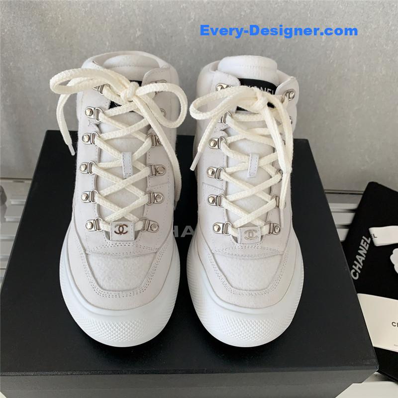 Ch**el new limited edition coco neige snow boots