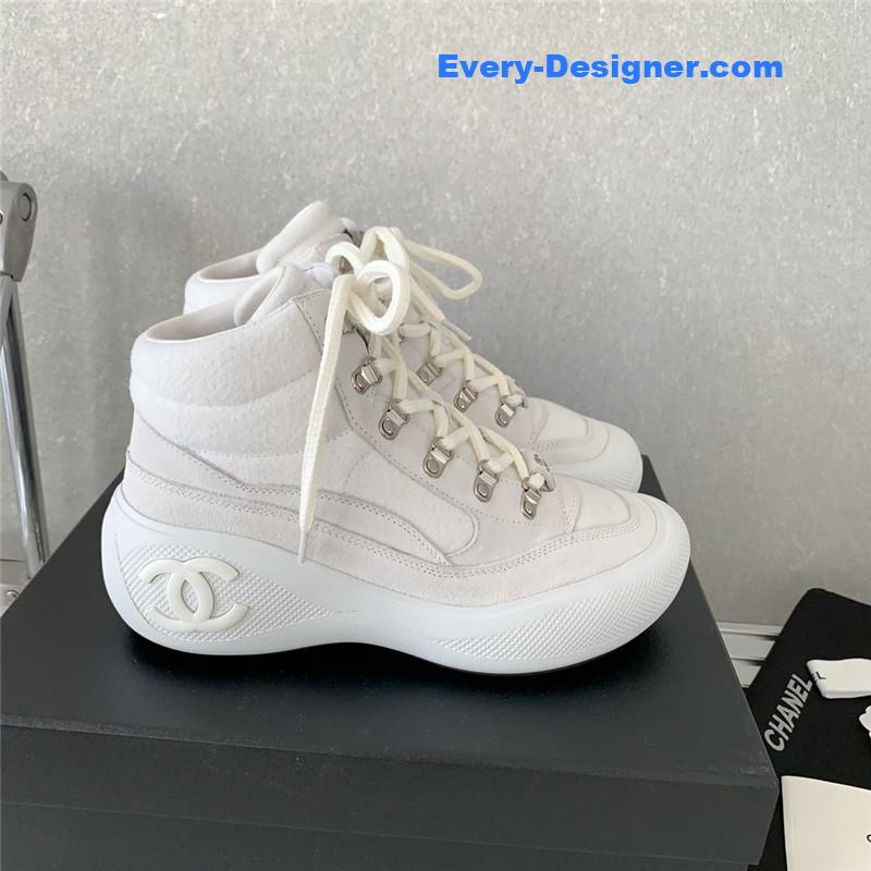 Chanel new limited edition coco neige snow boots