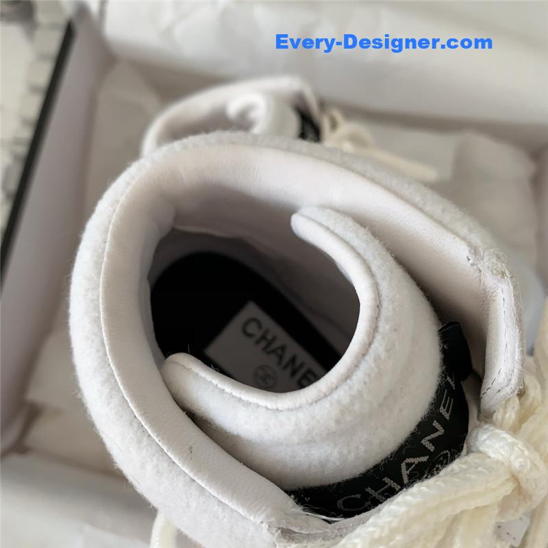 Ch**el new limited edition coco neige snow boots