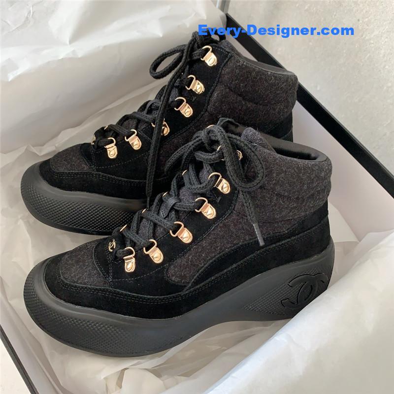 Ch**el new limited edition coco neige snow boots