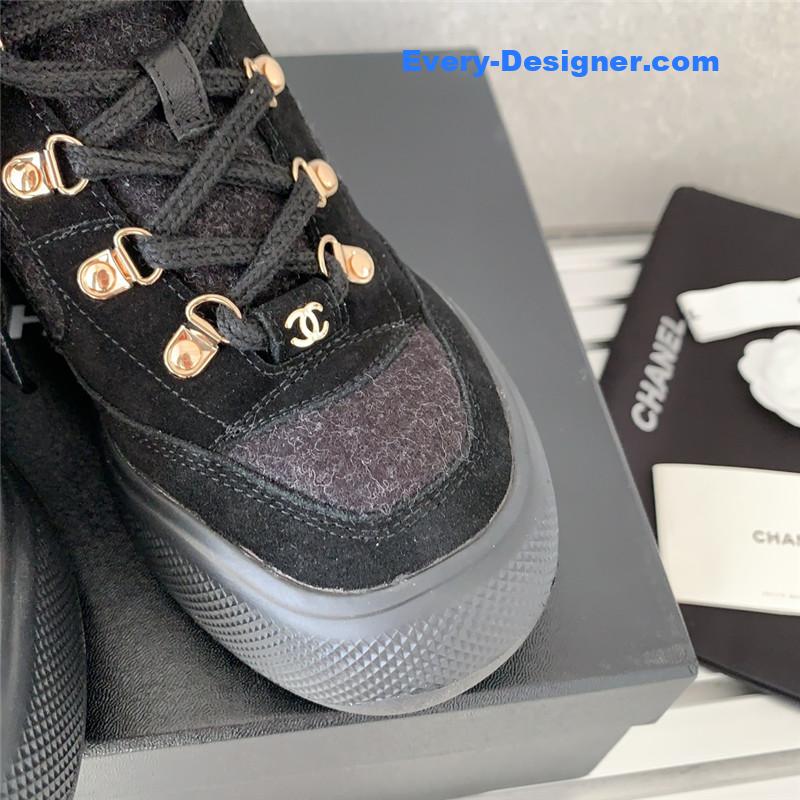 Ch**el new limited edition coco neige snow boots