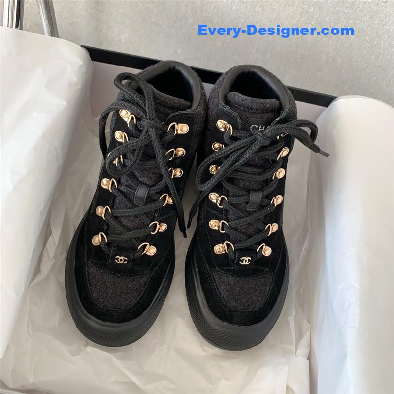 Ch**el new limited edition coco neige snow boots