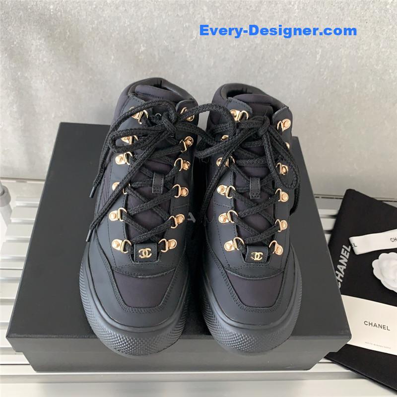 Ch**el new limited edition coco neige snow boots