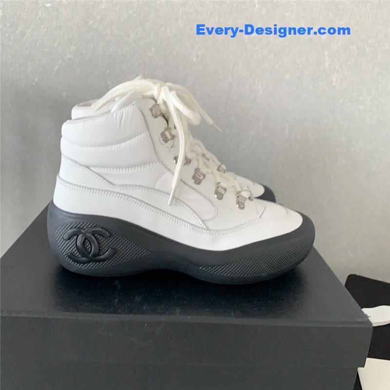 Chanel new limited edition coco neige snow boots
