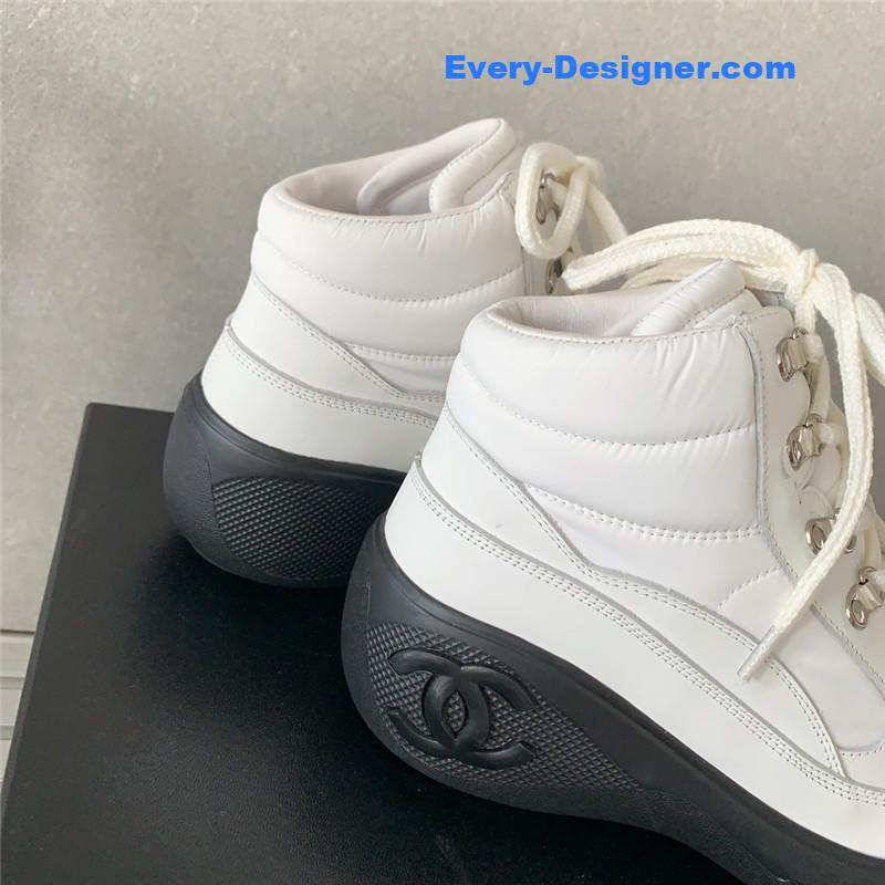 Ch**el new limited edition coco neige snow boots