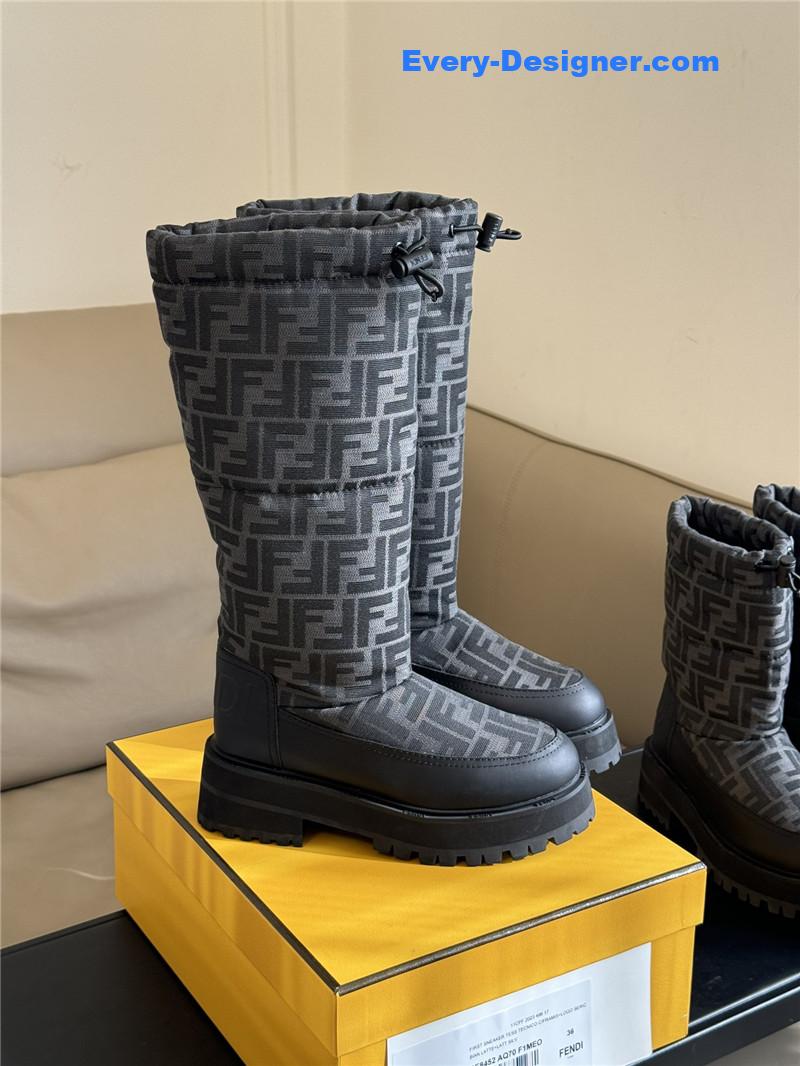 F**di classic ff presbyopic snow boots