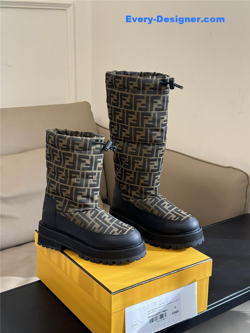 F**di classic ff presbyopic snow boots