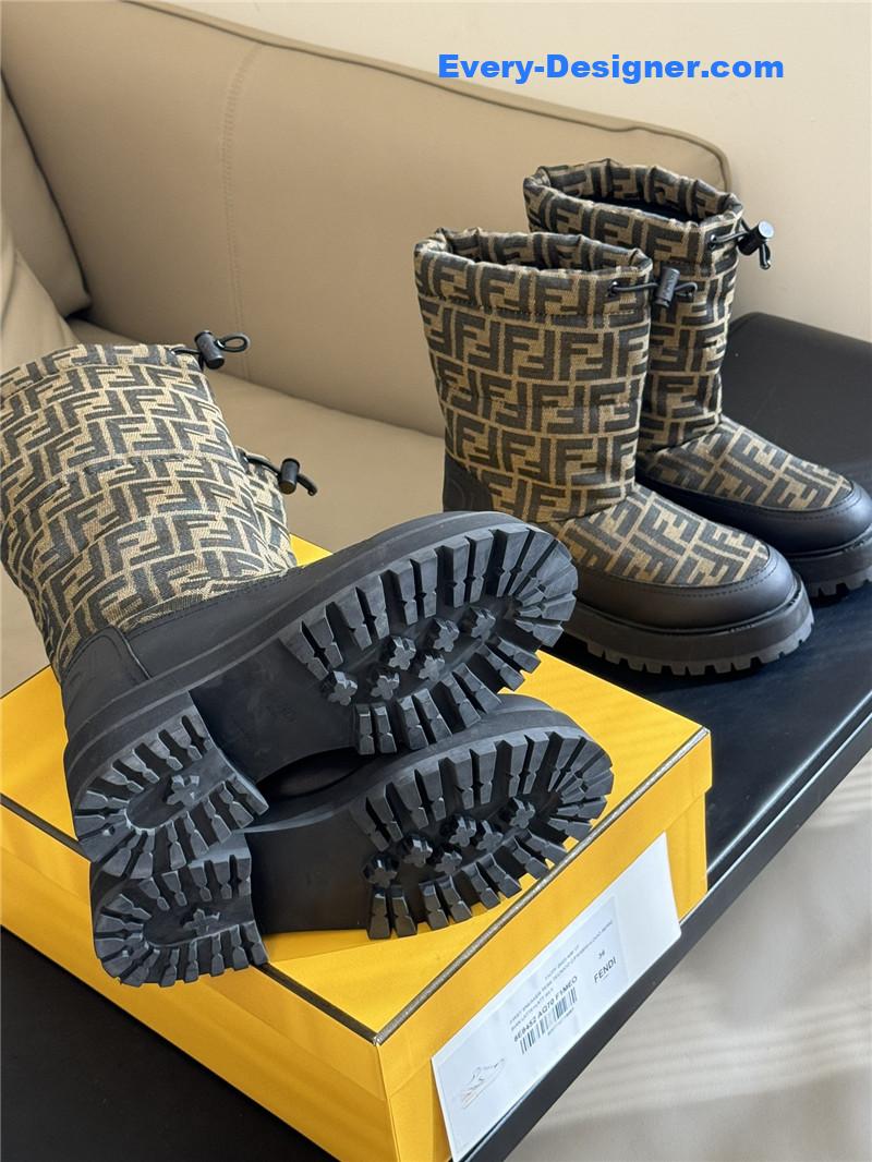 F**di classic ff presbyopic snow boots