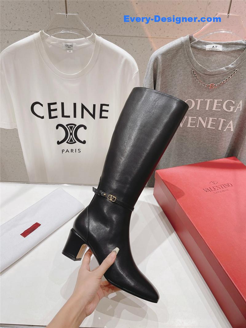 Va1e*ntin0 pointed toe chunky heel knee high boots