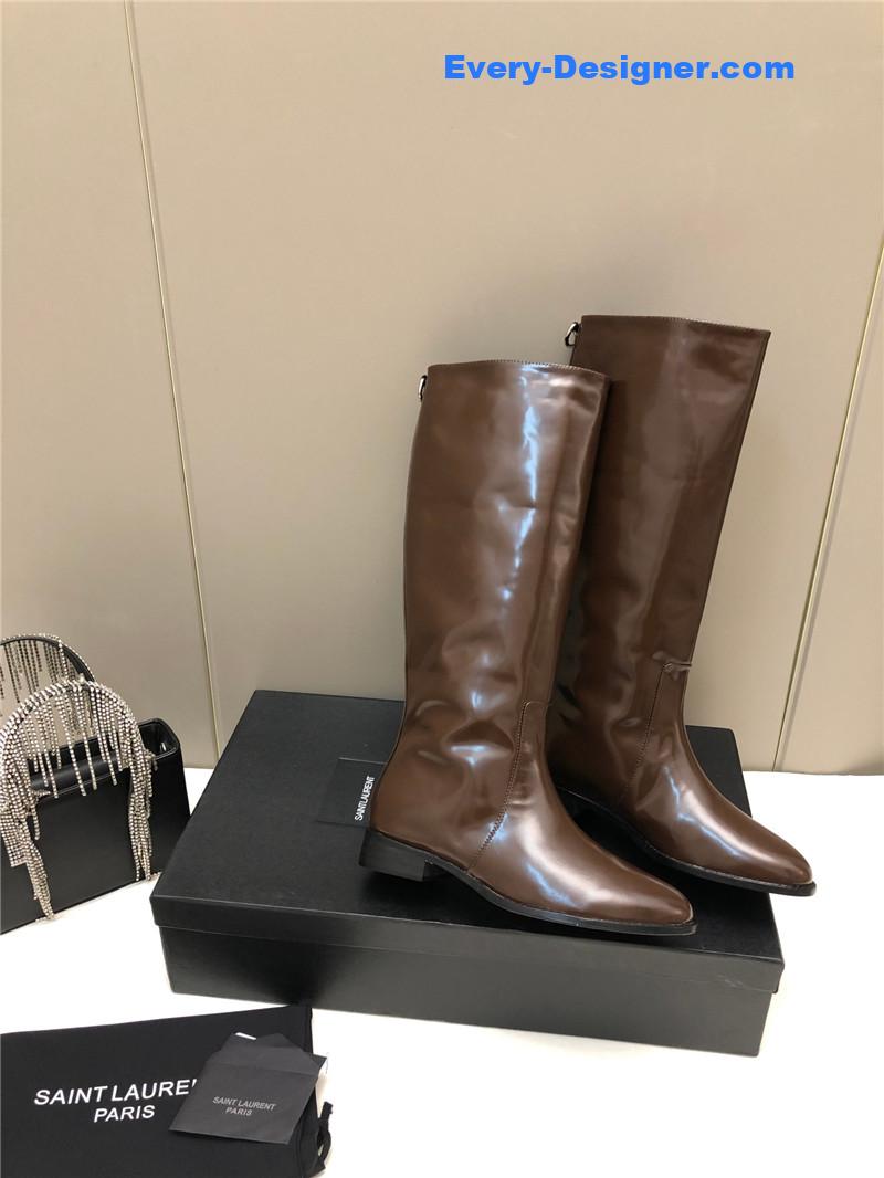 Sa1nt Lau*nt hunt boots in brown glazed leather