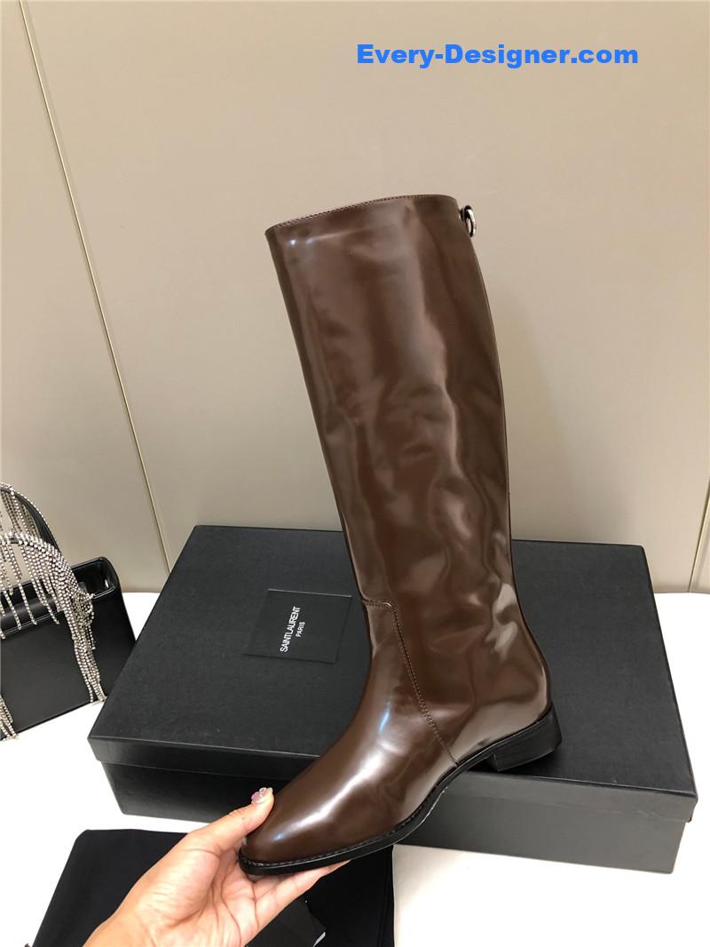 Sa1nt Lau*nt hunt boots in brown glazed leather