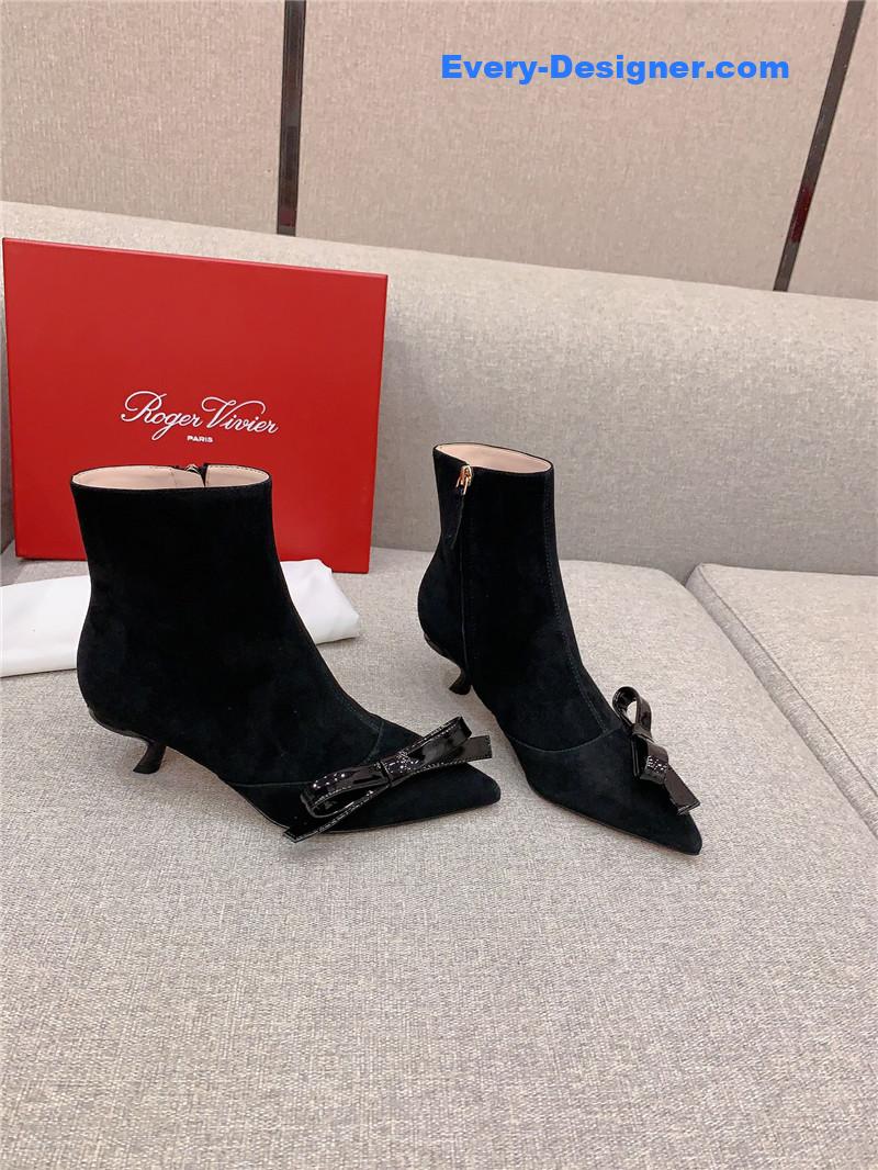 Roger Vivier Virgule Bow Suede Ankle Boots