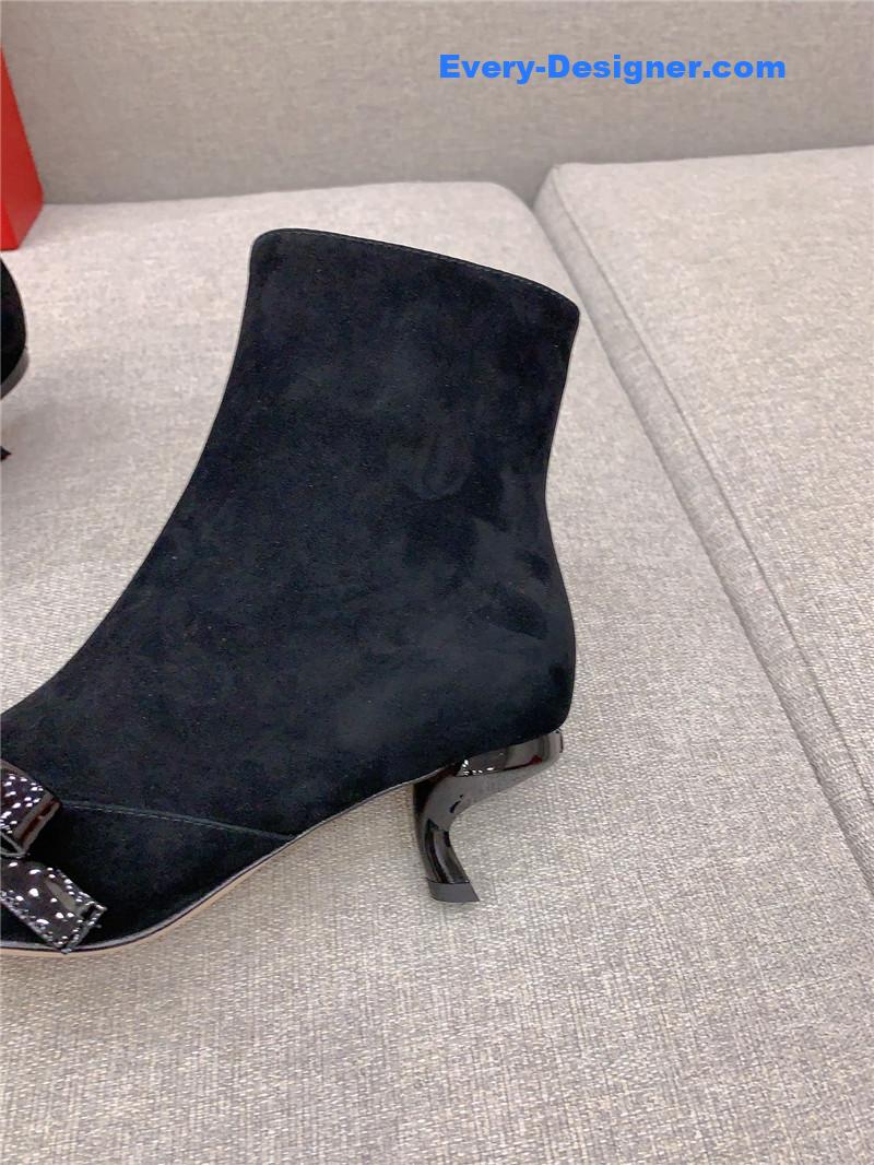 Roger Vivier Virgule Bow Suede Ankle Boots