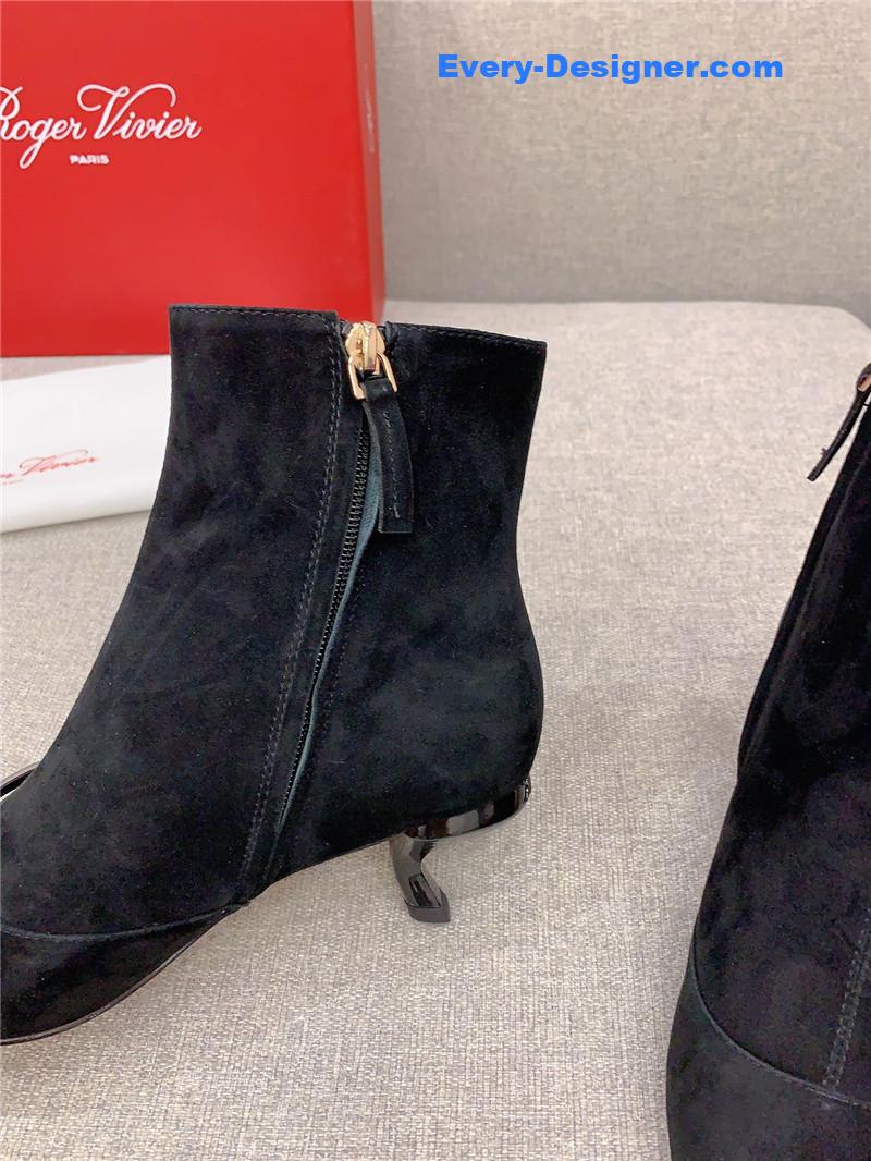 Roger Vivier Virgule Bow Suede Ankle Boots