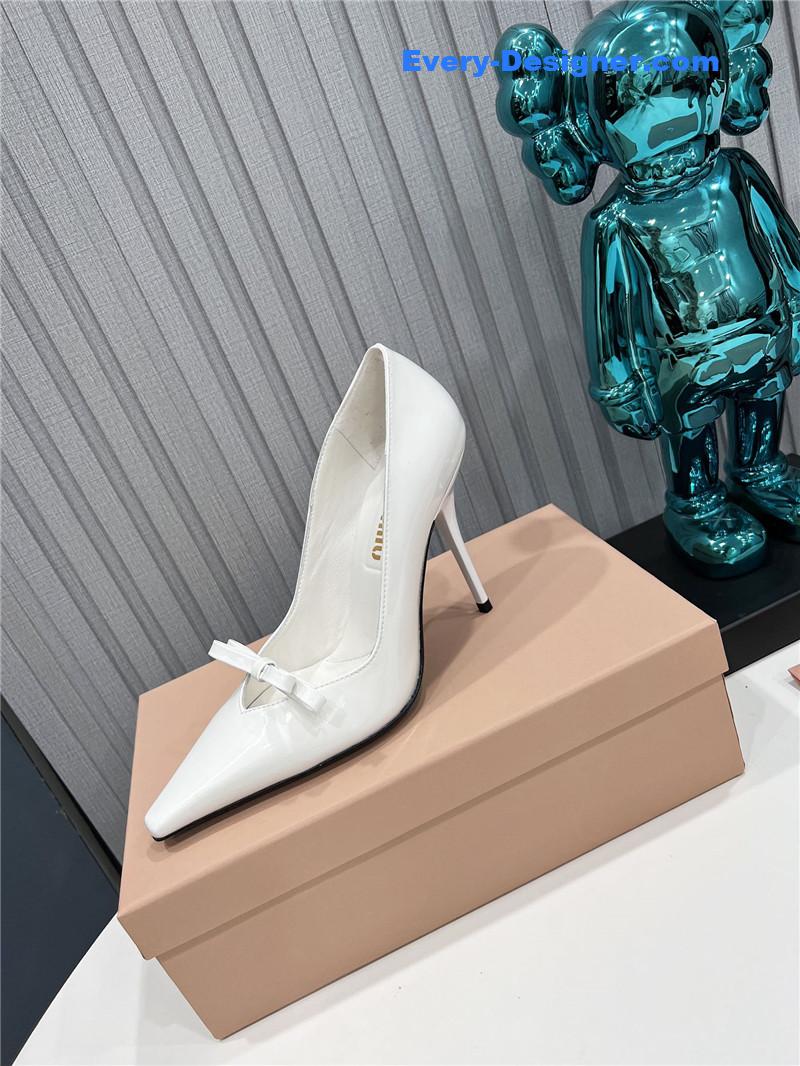 miumiu new two-color stitching high-heeled sandals