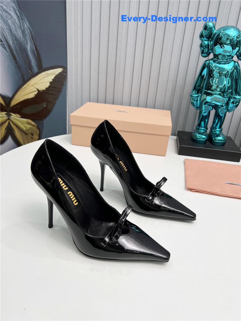 miumiu new two-color stitching high-heeled sandals