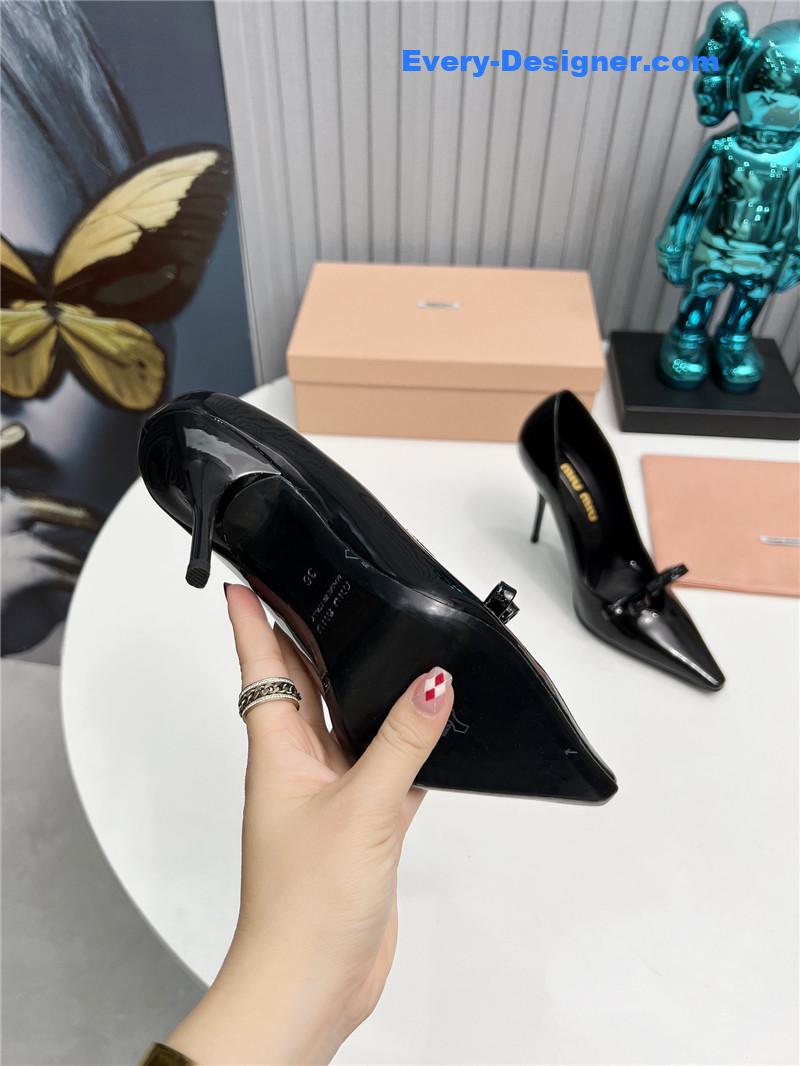 miumiu new two-color stitching high-heeled sandals