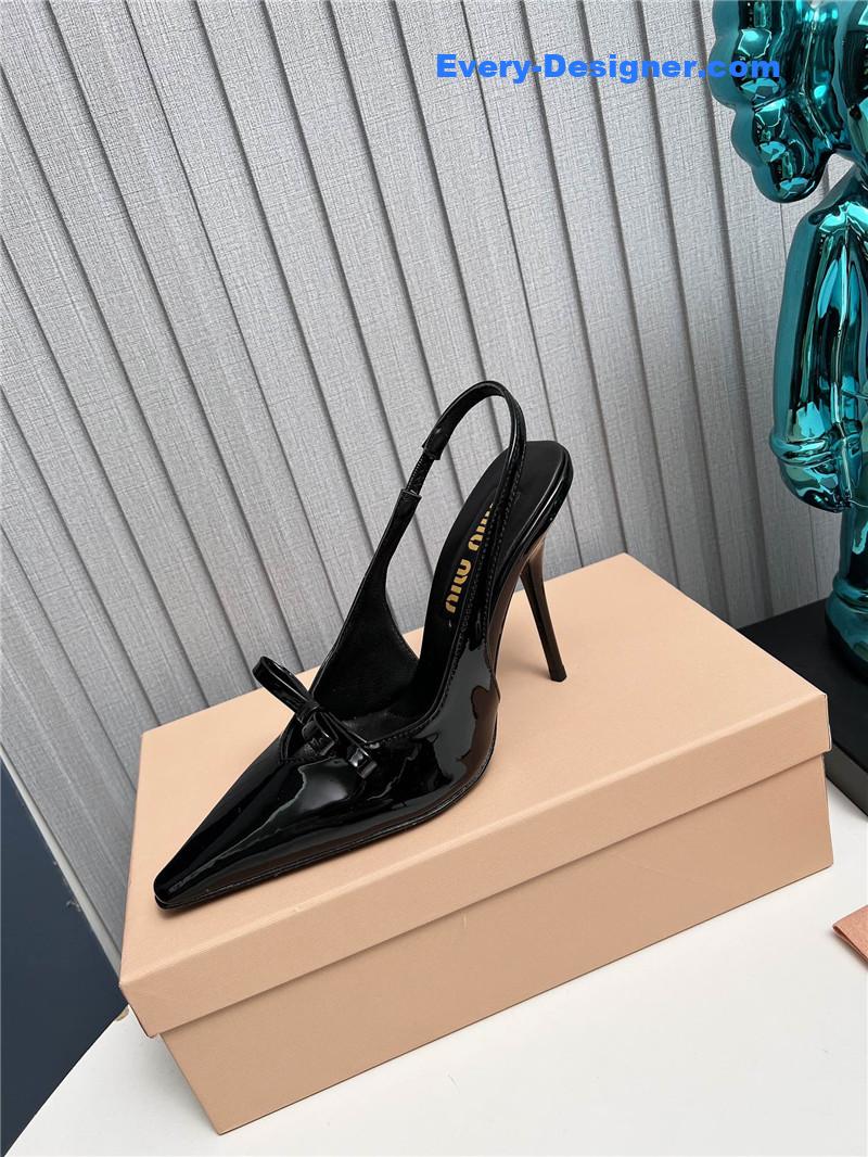 miumiu new two-color stitching high-heeled sandals
