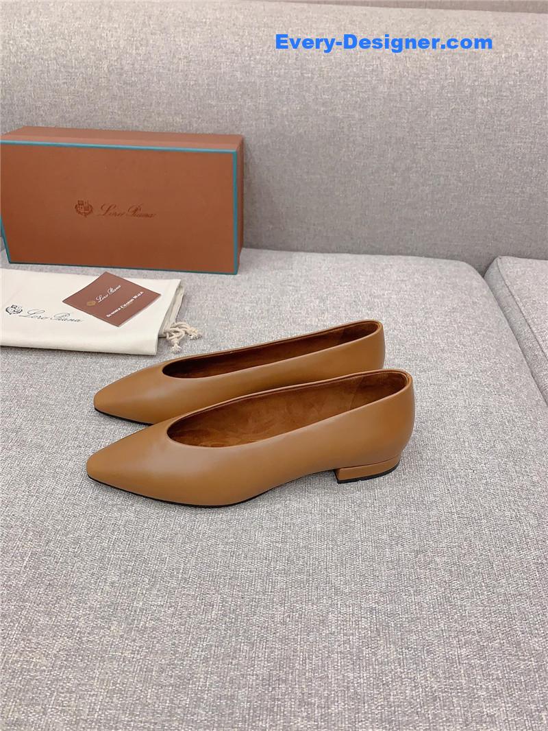 L0r0 P1ana new pointed toe witch flat shoes