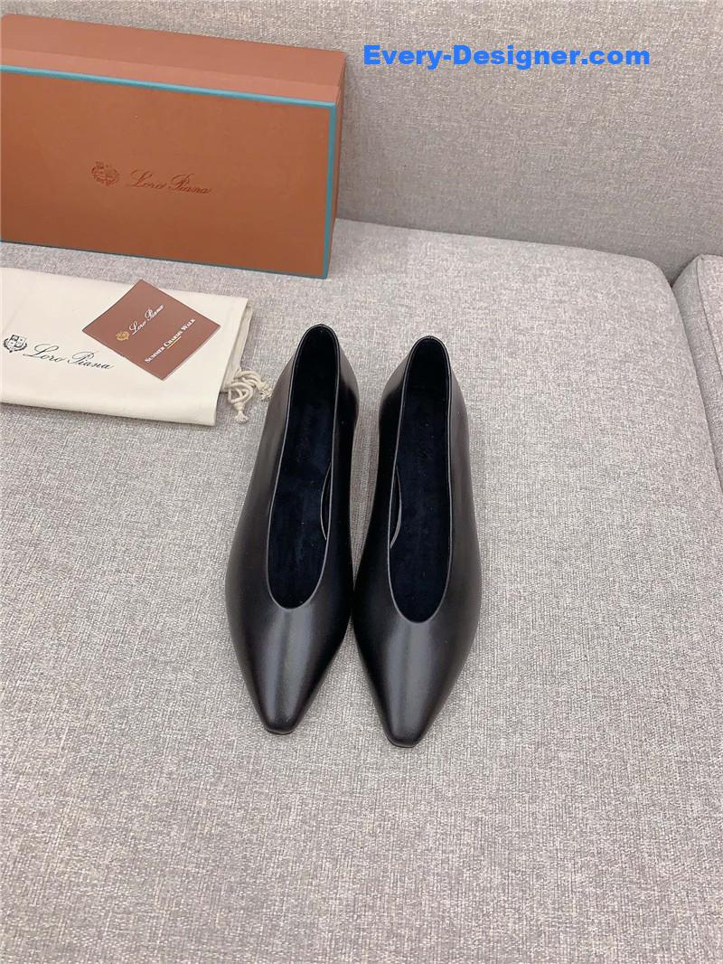 L0r0 P1ana new pointed toe witch flat shoes