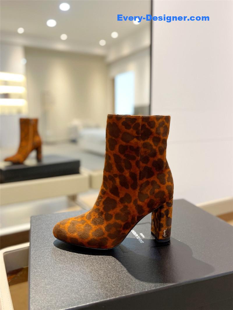 Sa1nt Lau*nt leopard heel suede boots