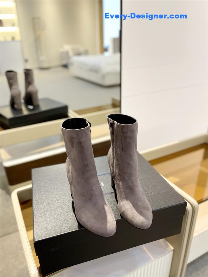 Sa1nt Lau*nt gray heel suede boots