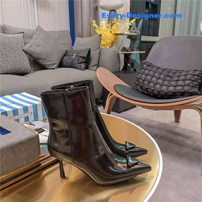 Pra*a pointed patent leather heel ankle boots