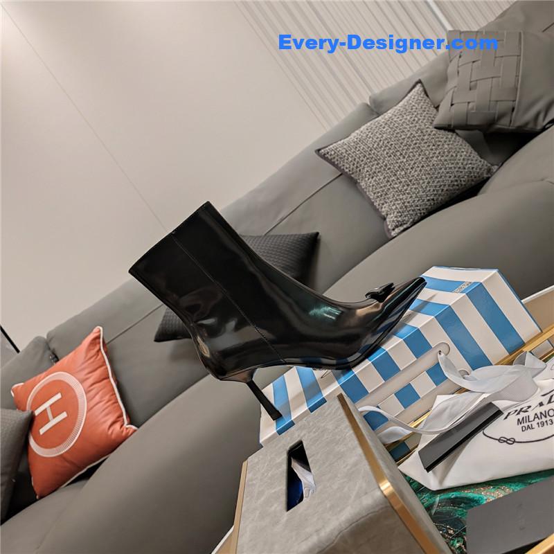 Pra*a pointed patent leather heel ankle boots