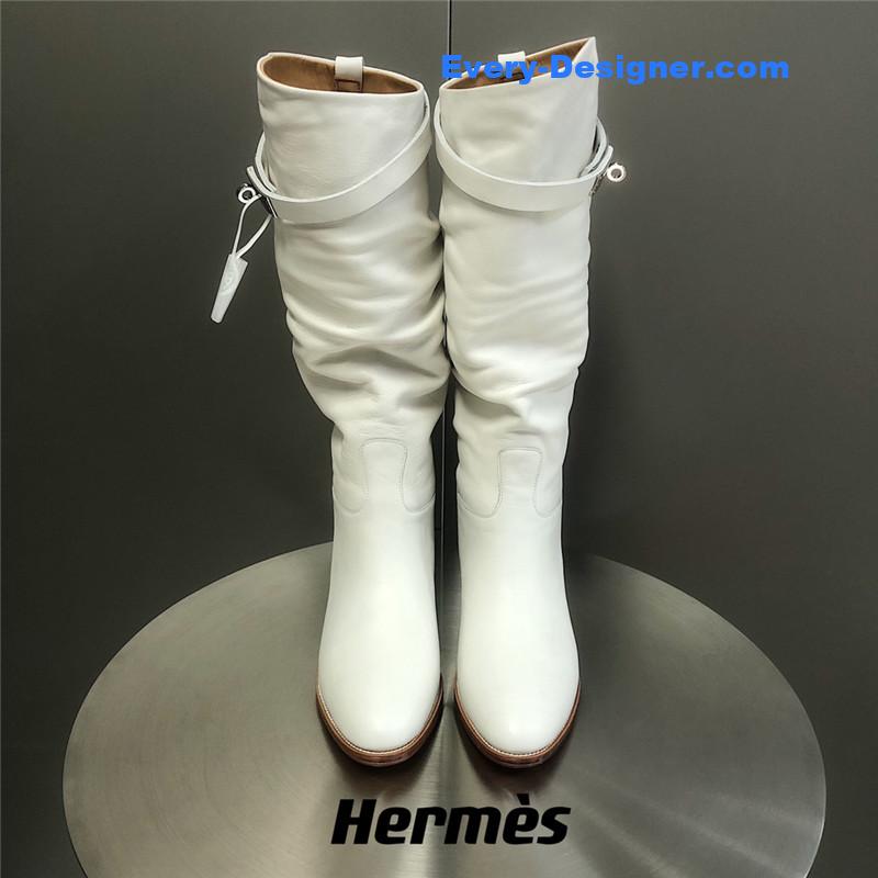 H**me5 white suede knee-length boots