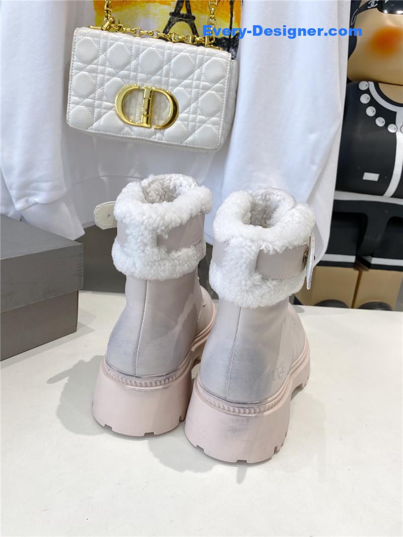 UGG Shearling Lace-Up Boots Gray