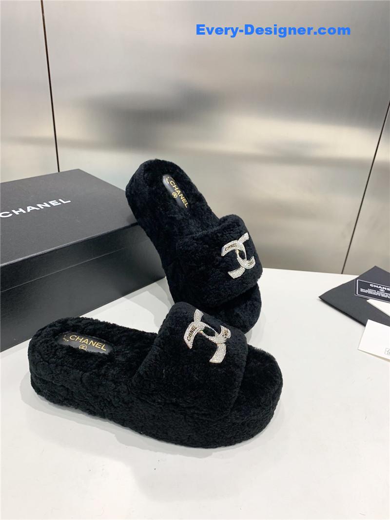 Ch**el double c rhinestone thick sole fur slippers