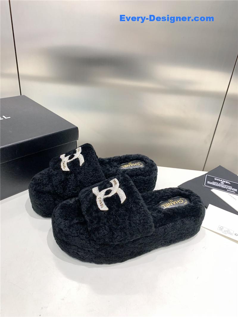 Ch**el double c rhinestone thick sole fur slippers