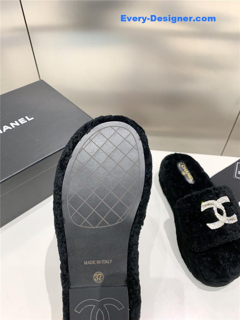 Ch**el double c rhinestone thick sole fur slippers