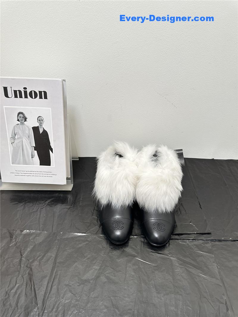 Ch**el new princess furry short boots