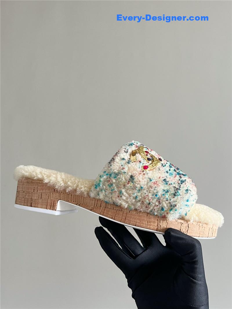 Ch**el new wool slippers