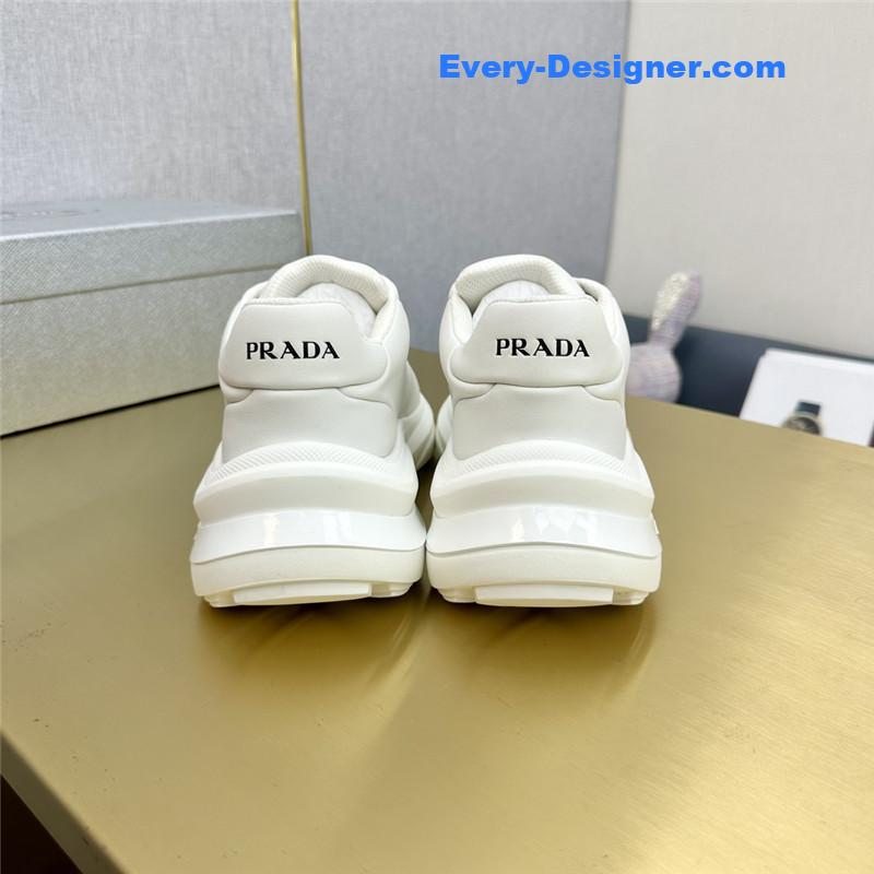 Pra*a new casual shoes