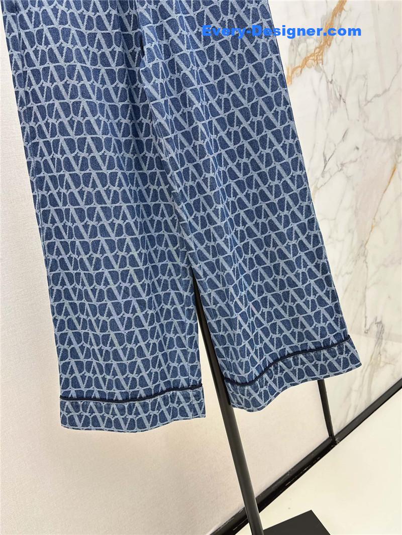 Va1e*ntin0 v jacquard denim trousers replica clothing sites