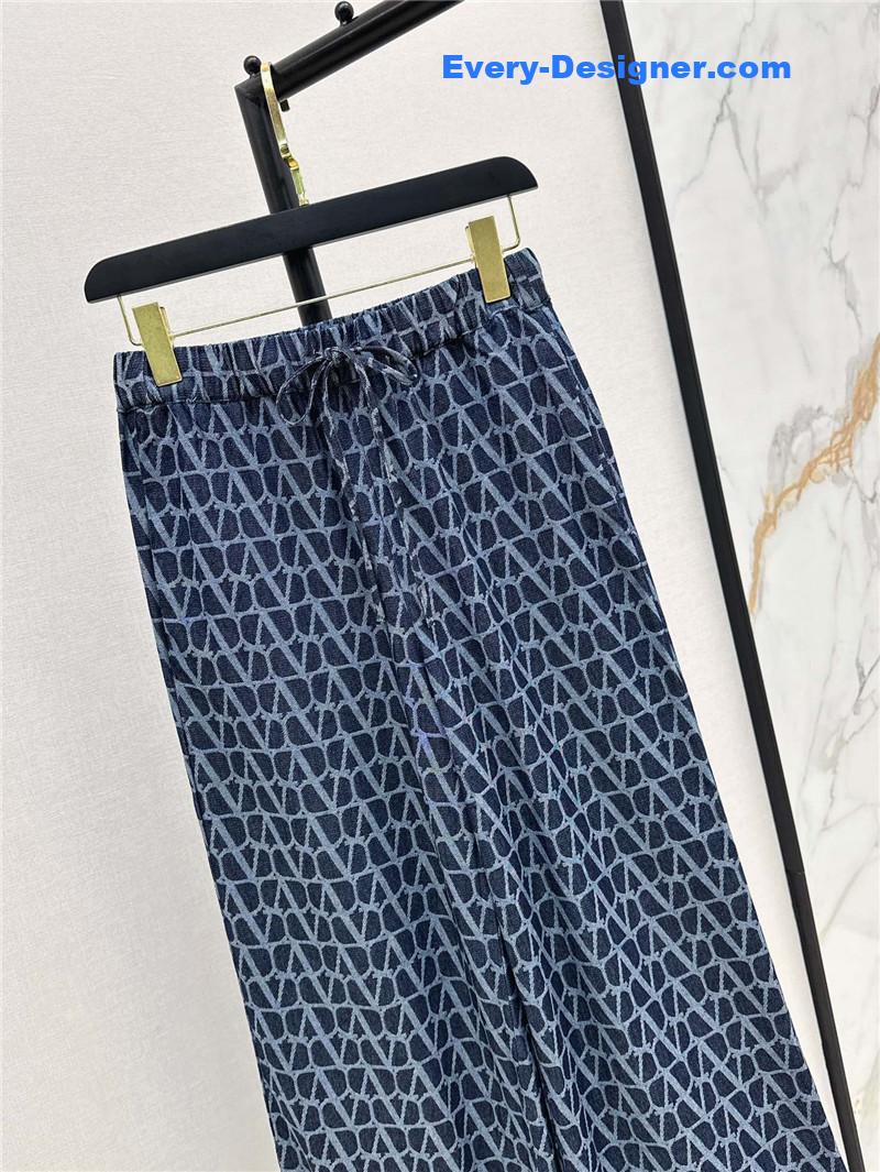 Va1e*ntin0 v jacquard denim trousers replica clothing sites