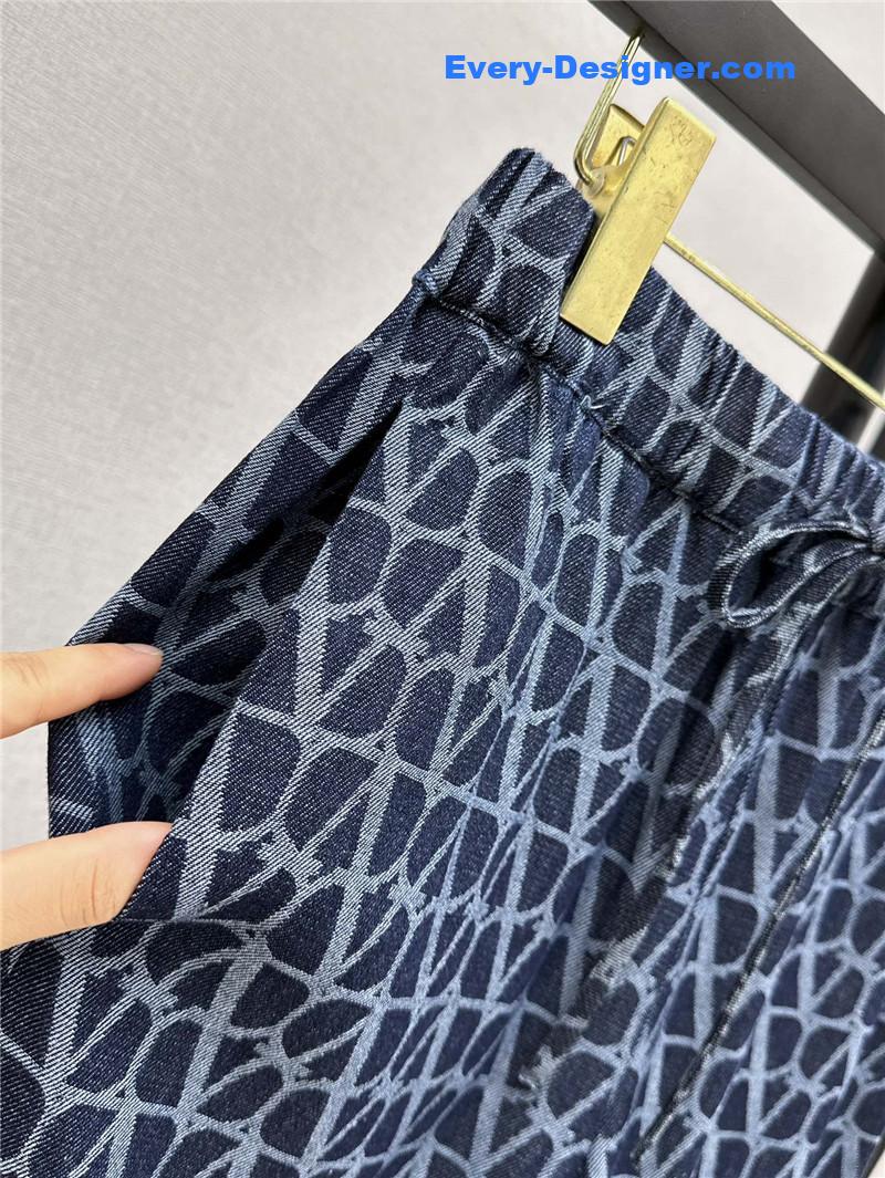 Va1e*ntin0 v jacquard denim trousers replica clothing sites